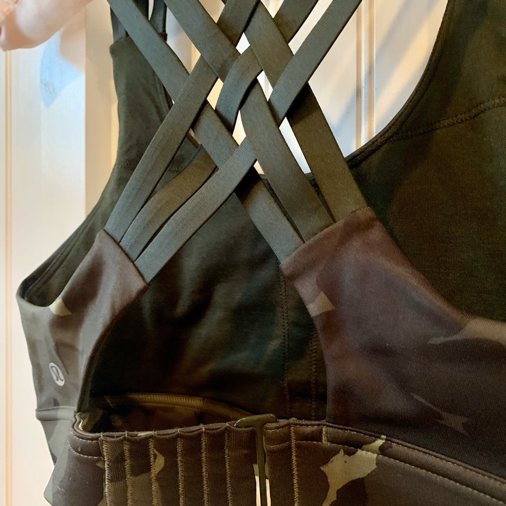 Lululemon 3-Strap All Sport Bra - Picture 5 of 9